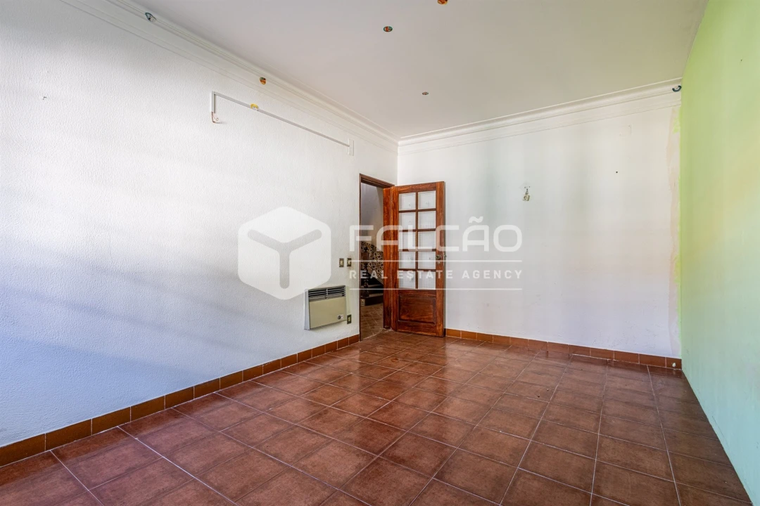 Moradia T7 para Venda em Almeirim Foto 45