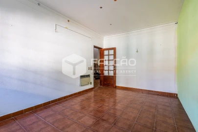 Moradia T7 para Venda em Almeirim