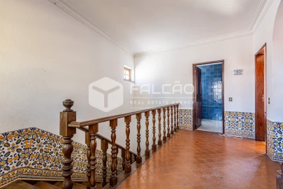Moradia T7 para Venda em Almeirim