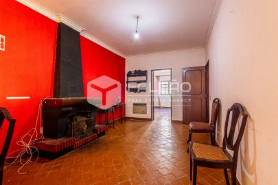 Moradia T7 para Venda em Almeirim