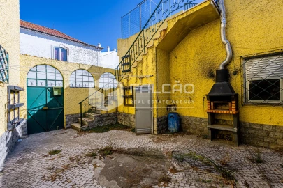 Moradia T7 para Venda em Almeirim