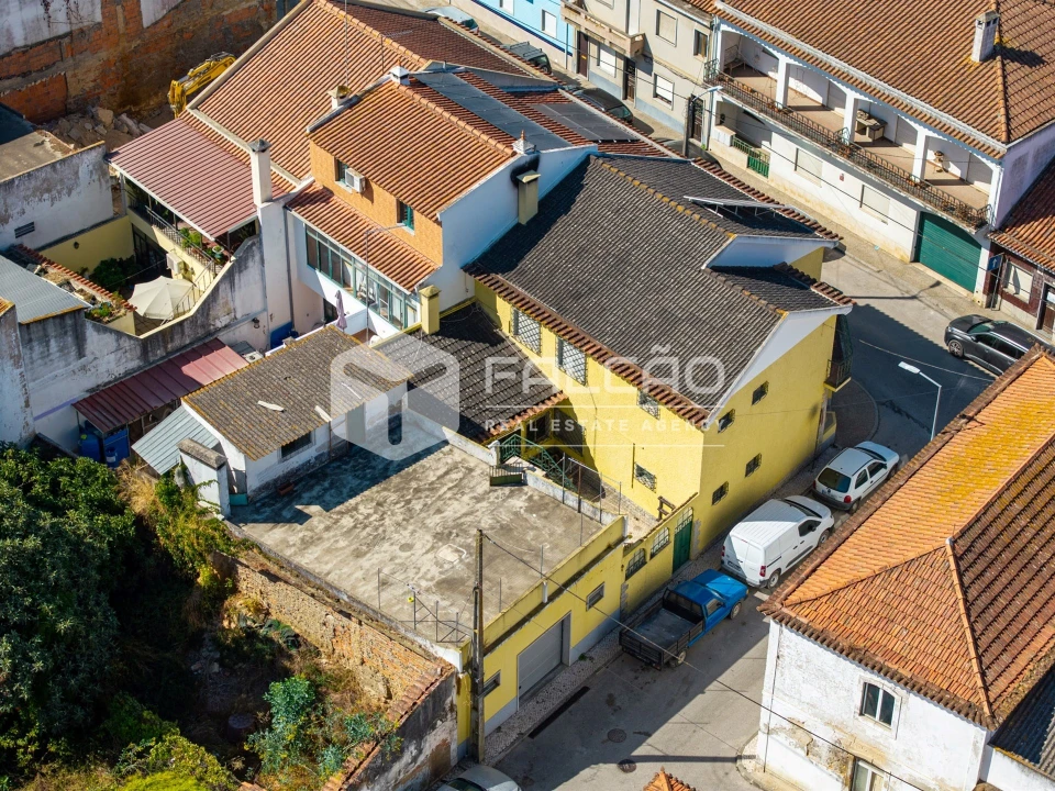 Moradia T7 para Venda em Almeirim Foto 4