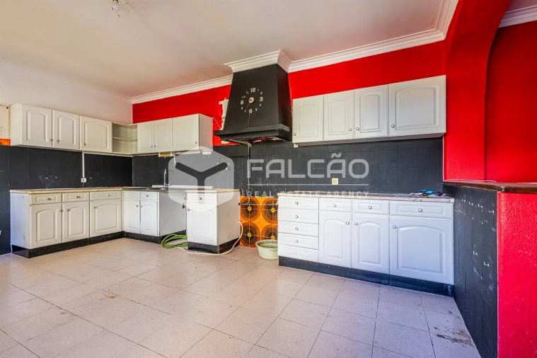 Moradia T7 para Venda em Almeirim Foto 32