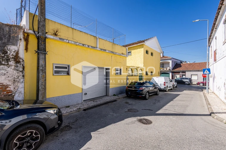 Moradia T7 para Venda em Almeirim Foto 16