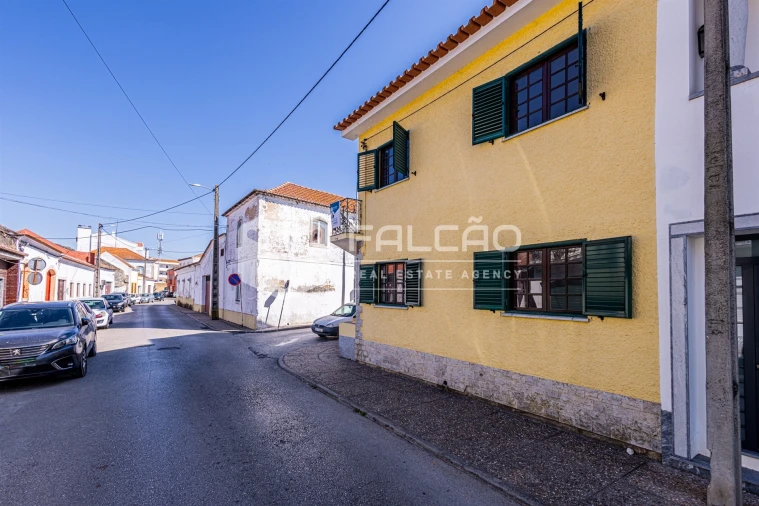 Moradia T7 para Venda em Almeirim Foto 18