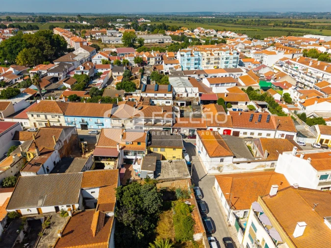 Moradia T7 para Venda em Almeirim Foto 7