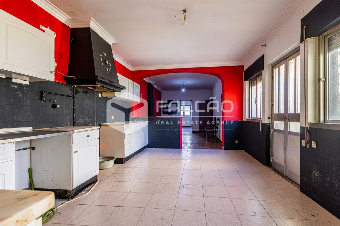 Moradia T7 para Venda em Almeirim Foto 30
