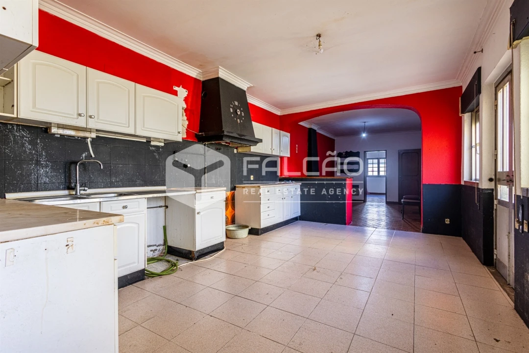 Moradia T7 para Venda em Almeirim Foto 31