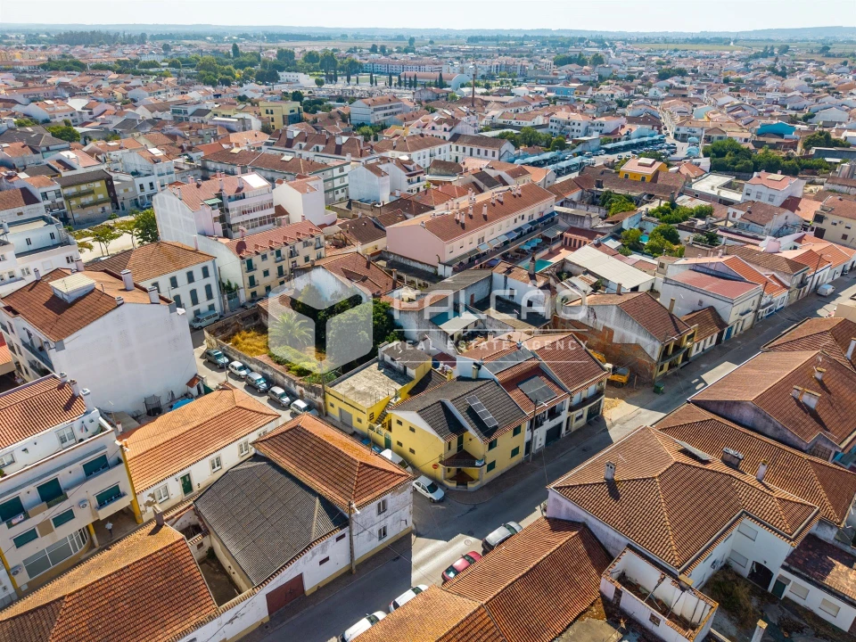 Moradia T7 para Venda em Almeirim Foto 12
