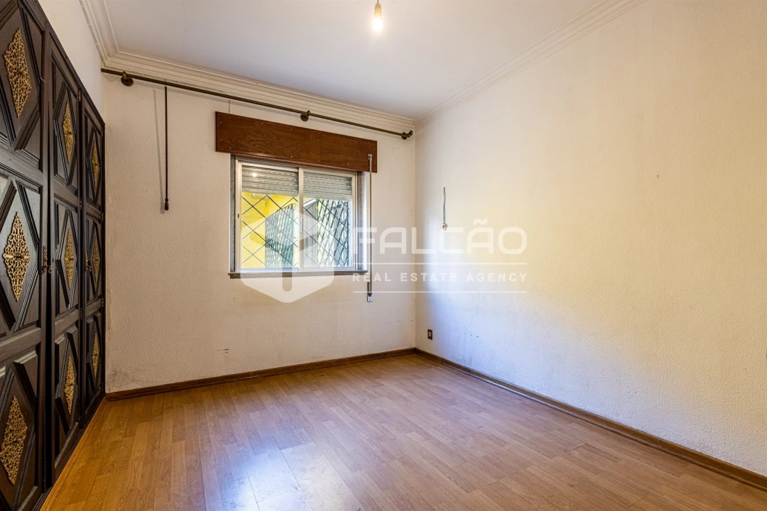 Moradia T7 para Venda em Almeirim Foto 47