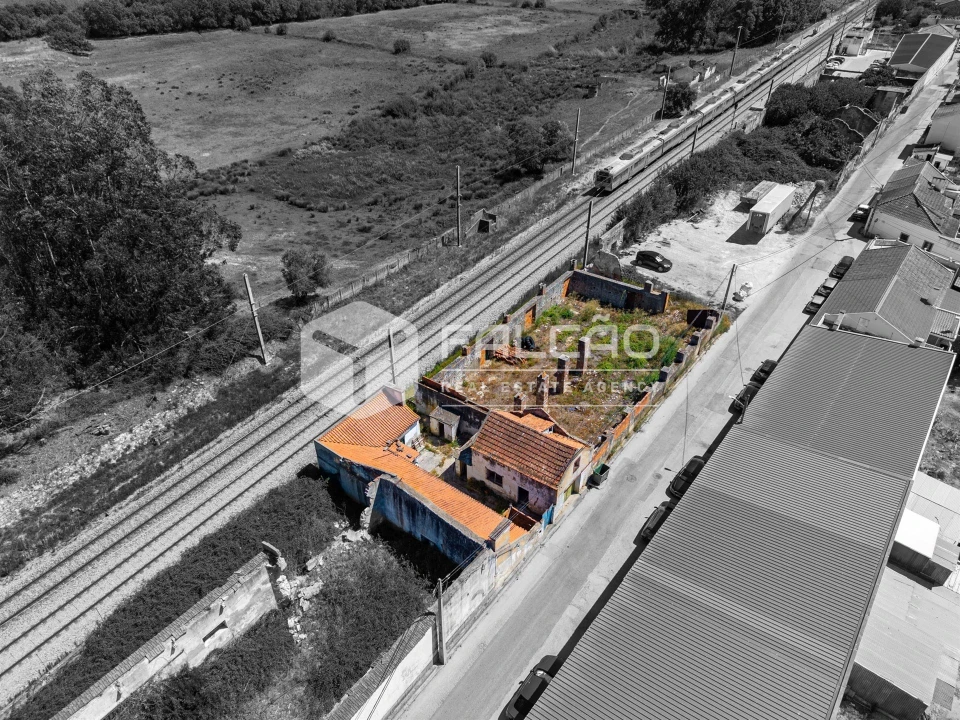 Moradia T5 para Venda em Vale de Santarem Foto 61