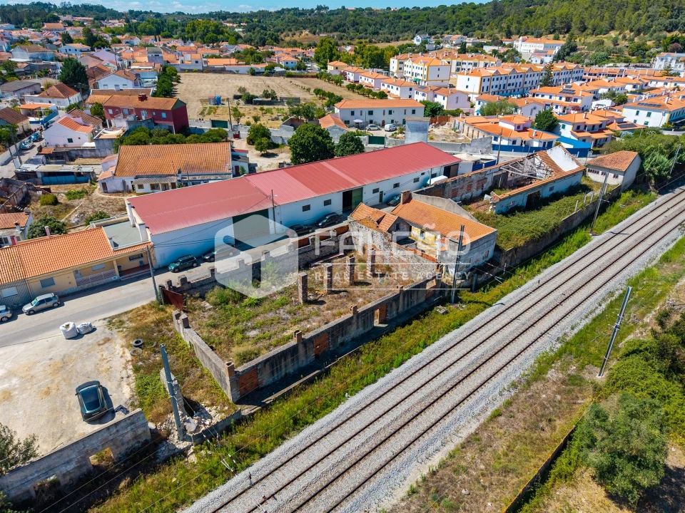 Moradia T5 para Venda em Vale de Santarem Foto 59