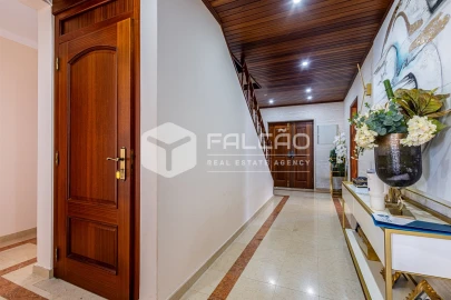 Moradia T4 para Venda em Marvila, Ribeira Santarém, São Salvador, São Nicolau