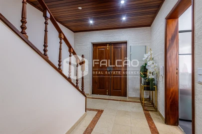 Moradia T4 para Venda em Marvila, Ribeira Santarém, São Salvador, São Nicolau