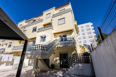 Moradia T4 para Venda em Marvila, Ribeira Santarém, São Salvador, São Nicolau