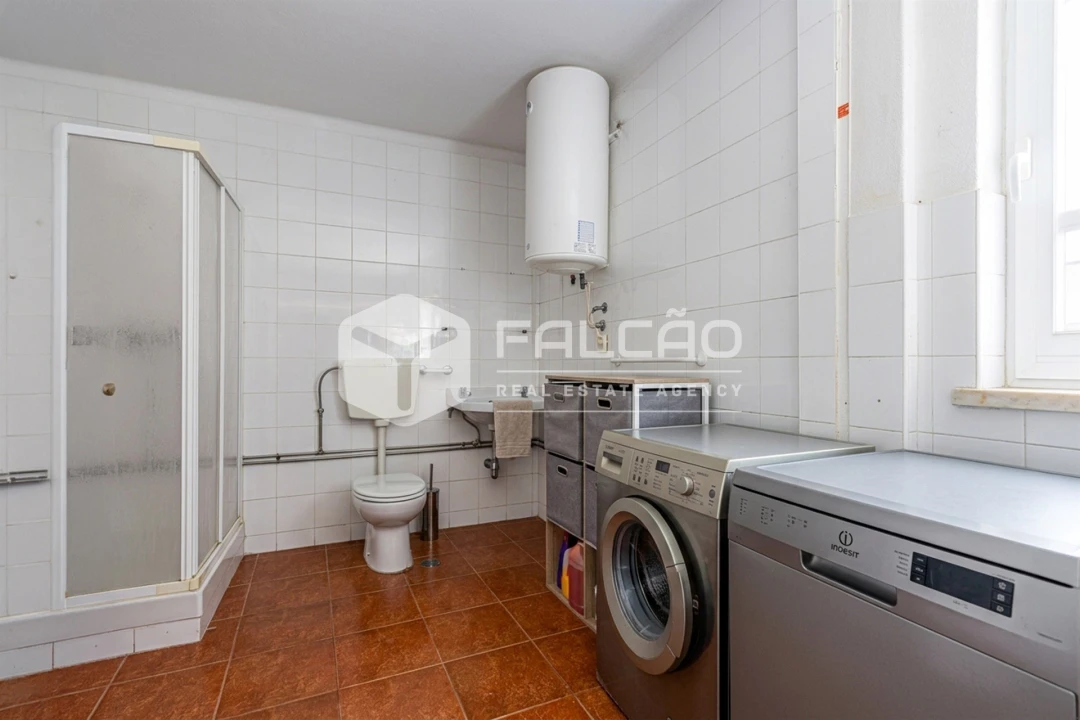 Moradia T4 para Venda em Marvila, Ribeira Santarém, São Salvador, São Nicolau Foto 57