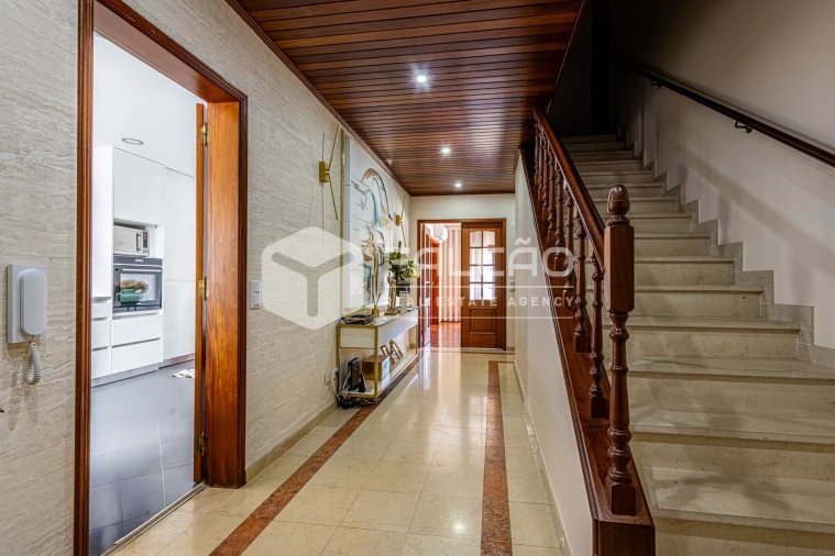 Moradia T4 para Venda em Marvila, Ribeira Santarém, São Salvador, São Nicolau Foto 47