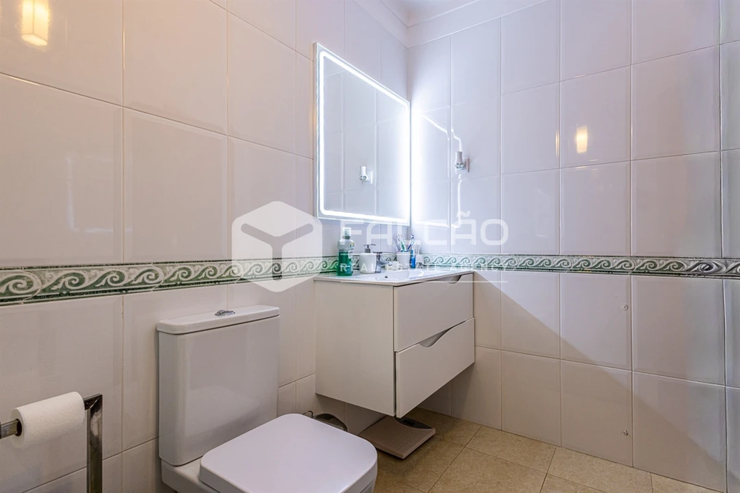 Moradia T4 para Venda em Marvila, Ribeira Santarém, São Salvador, São Nicolau Foto 10