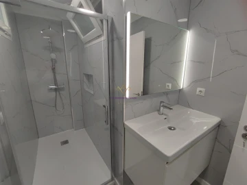 Apartamento T2 para Venda em Oeiras e São Julião da Barra, Paço de Arcos e Caxias