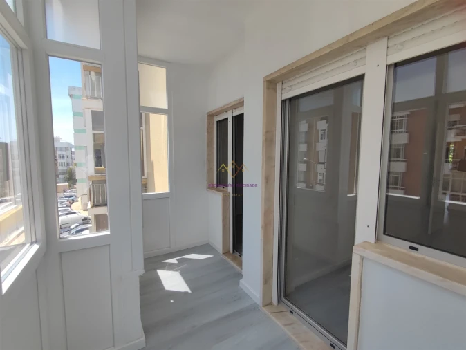 Apartamento T2 para Venda em Oeiras e São Julião da Barra, Paço de Arcos e Caxias Foto 23