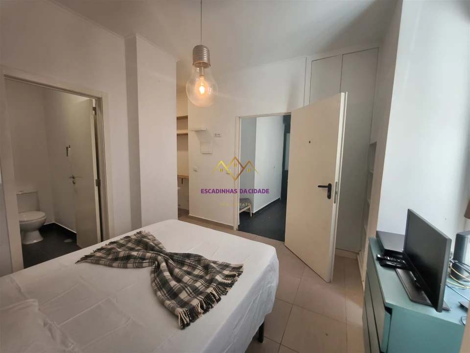 Apartamento T1 para Arrendamento em Misericórdia Foto 8