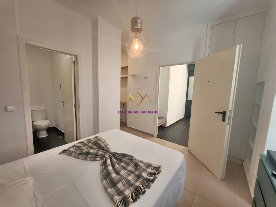 Apartamento T1 para Arrendamento em Misericórdia Foto 9