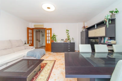 Apartamento T3 para Venda em Laranjeiro e Feijó