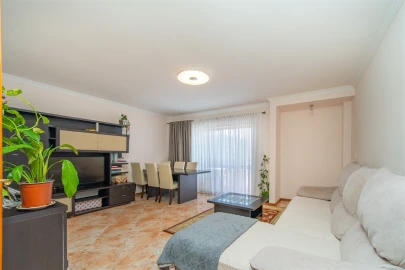 Apartamento T3 para Venda em Laranjeiro e Feijó