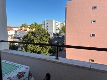 Apartamento T3 para Venda em Laranjeiro e Feijó