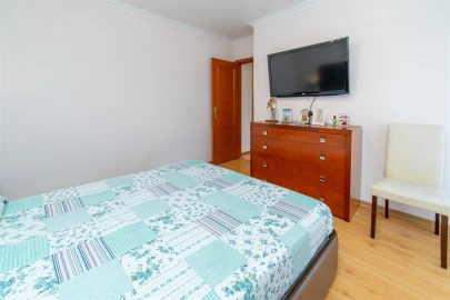 Apartamento T3 para Venda em Laranjeiro e Feijó