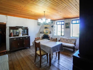 Moradia T2 para Venda em Fornelos