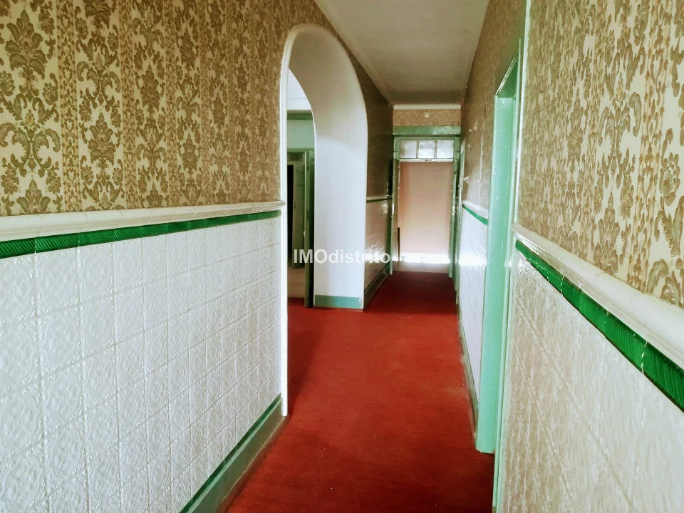 Moradia T0 para Venda em Sé e São Lourenço Foto 12