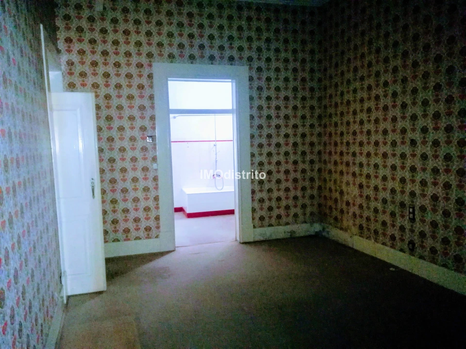 Moradia T0 para Venda em Sé e São Lourenço Foto 21