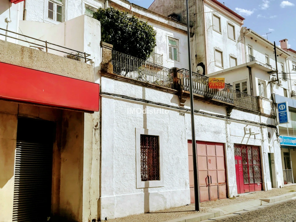 Moradia T0 para Venda em Sé e São Lourenço Foto 8