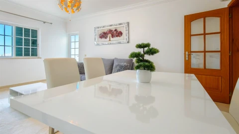 Apartamento T1 para Arrendamento em Albufeira e Olhos de Água