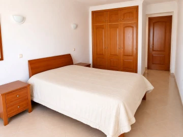 Apartamento T1 para Arrendamento em Albufeira e Olhos de Água
