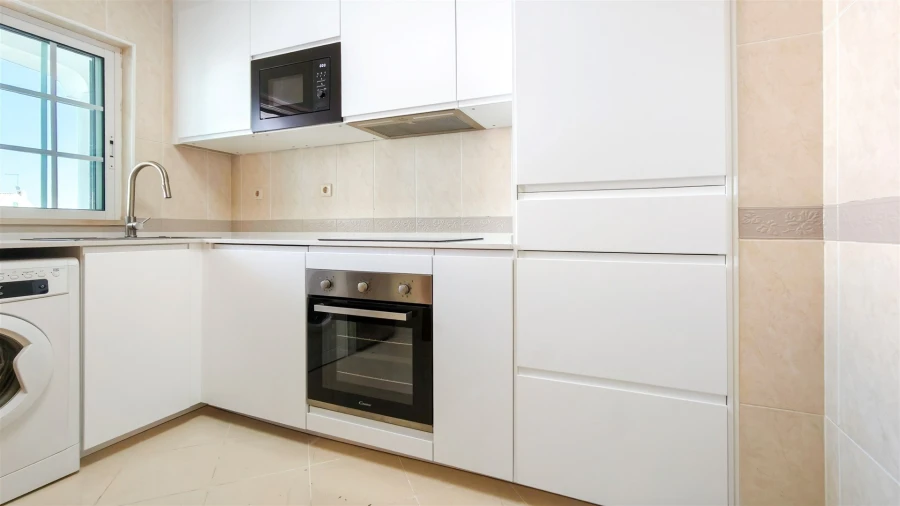Apartamento T1 para Arrendamento em Albufeira e Olhos de Água Foto 11