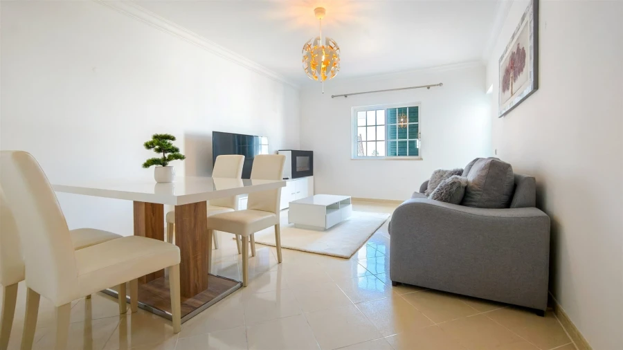 Apartamento T1 para Arrendamento em Albufeira e Olhos de Água Foto 5