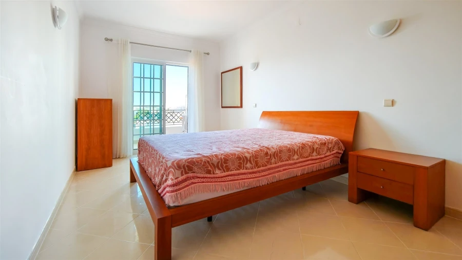 Apartamento T1 para Arrendamento em Albufeira e Olhos de Água Foto 17