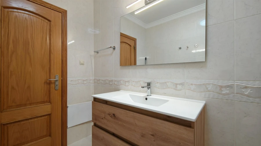 Apartamento T1 para Arrendamento em Albufeira e Olhos de Água Foto 19