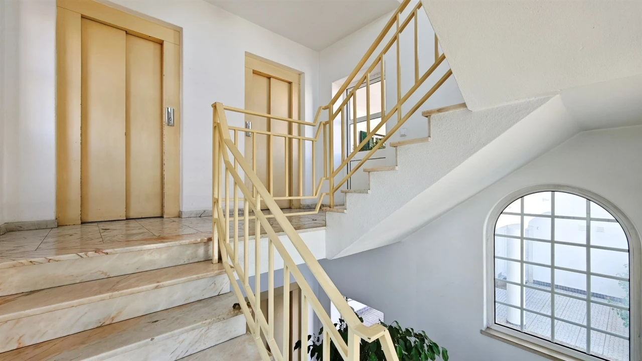 Apartamento T1 para Arrendamento em Albufeira e Olhos de Água Foto 26