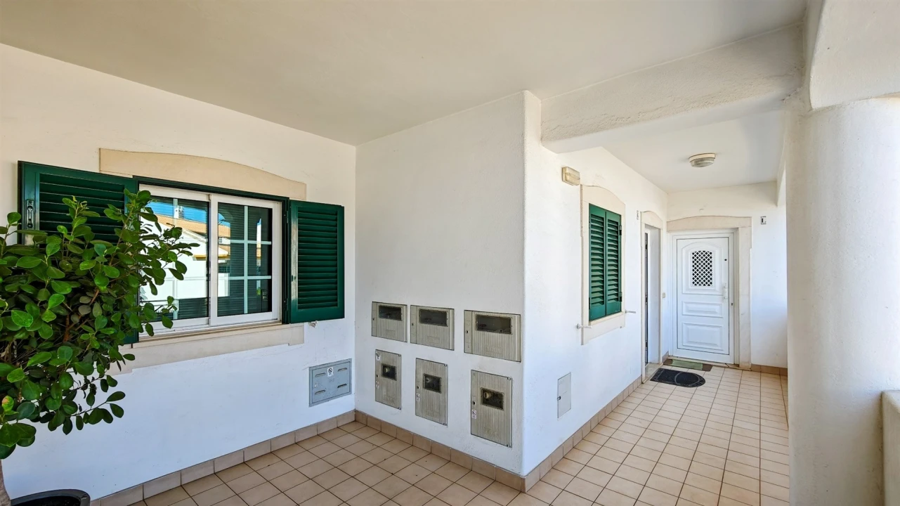 Apartamento T1 para Arrendamento em Albufeira e Olhos de Água Foto 1