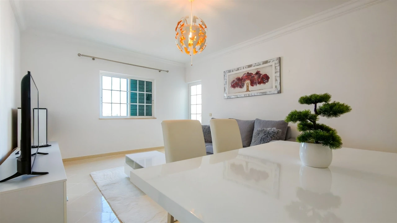 Apartamento T1 para Arrendamento em Albufeira e Olhos de Água Foto 6