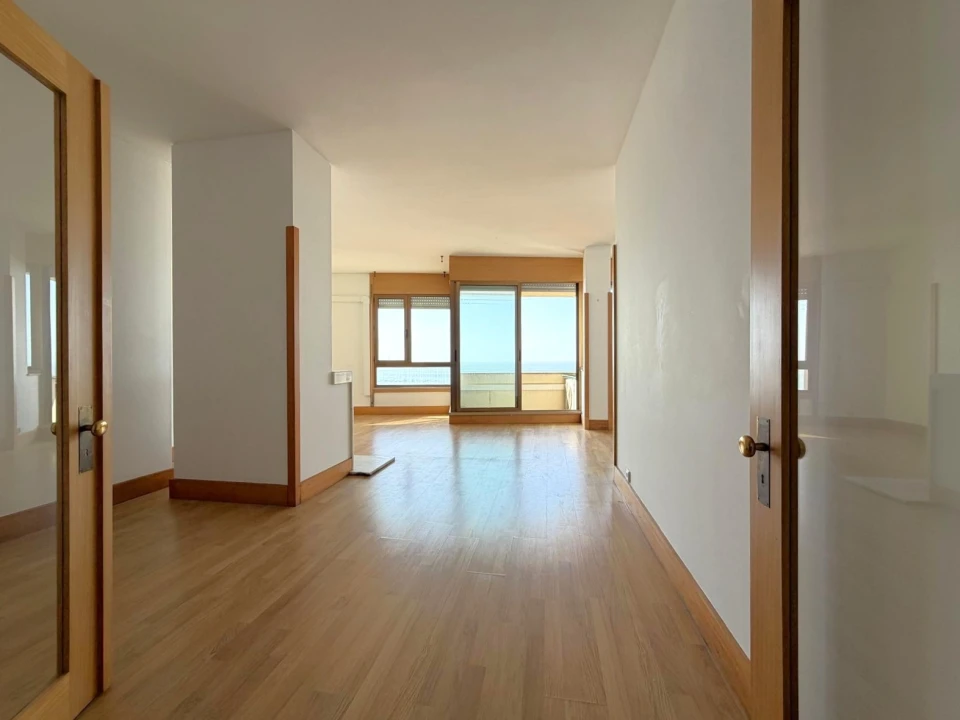 Apartamento T4 para Arrendamento em Aldoar, Foz do Douro e Nevogilde Foto 10