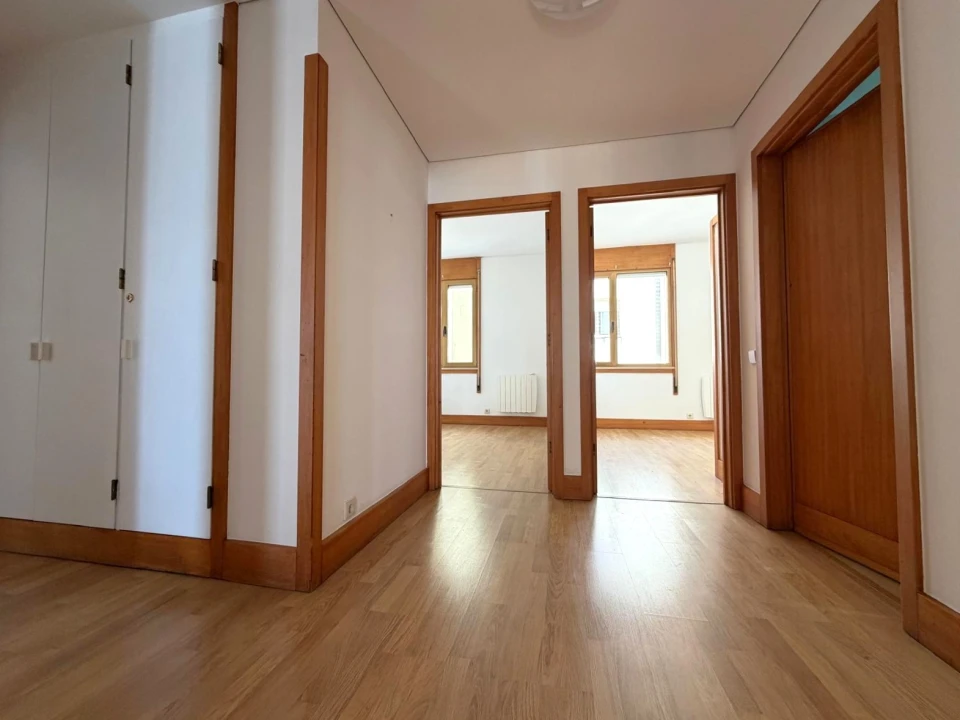 Apartamento T4 para Arrendamento em Aldoar, Foz do Douro e Nevogilde Foto 22