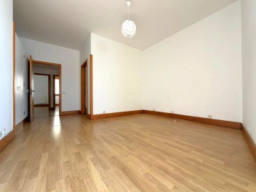 Apartamento T4 para Venda em Aldoar, Foz do Douro e Nevogilde