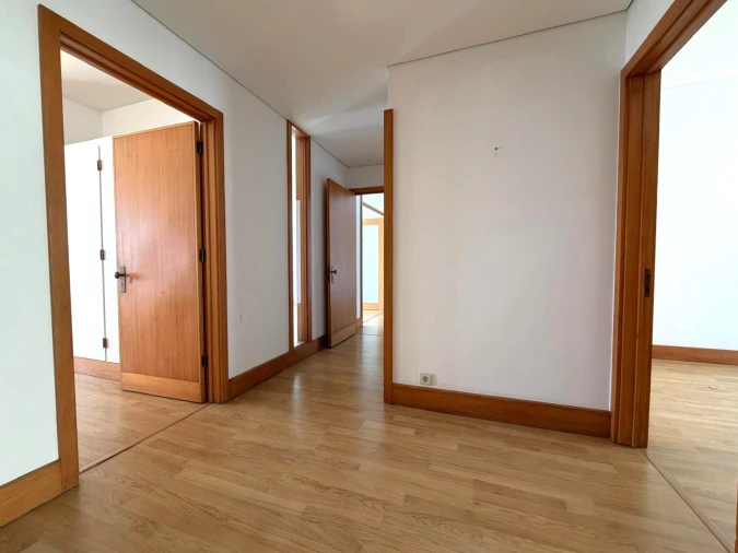 Apartamento T4 para Venda em Aldoar, Foz do Douro e Nevogilde Foto 20
