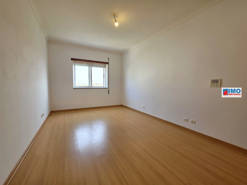 Apartamento T4 para Venda em Castelo Branco Foto 16
