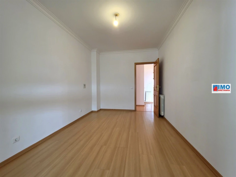 Apartamento T4 para Venda em Castelo Branco Foto 19