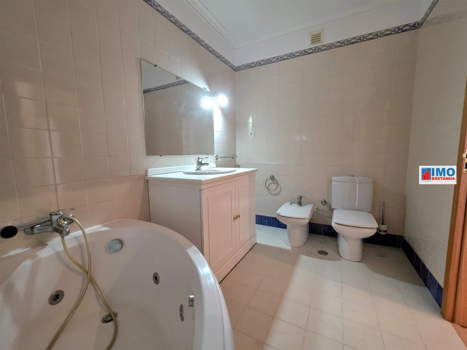 Apartamento T4 para Venda em Castelo Branco Foto 24